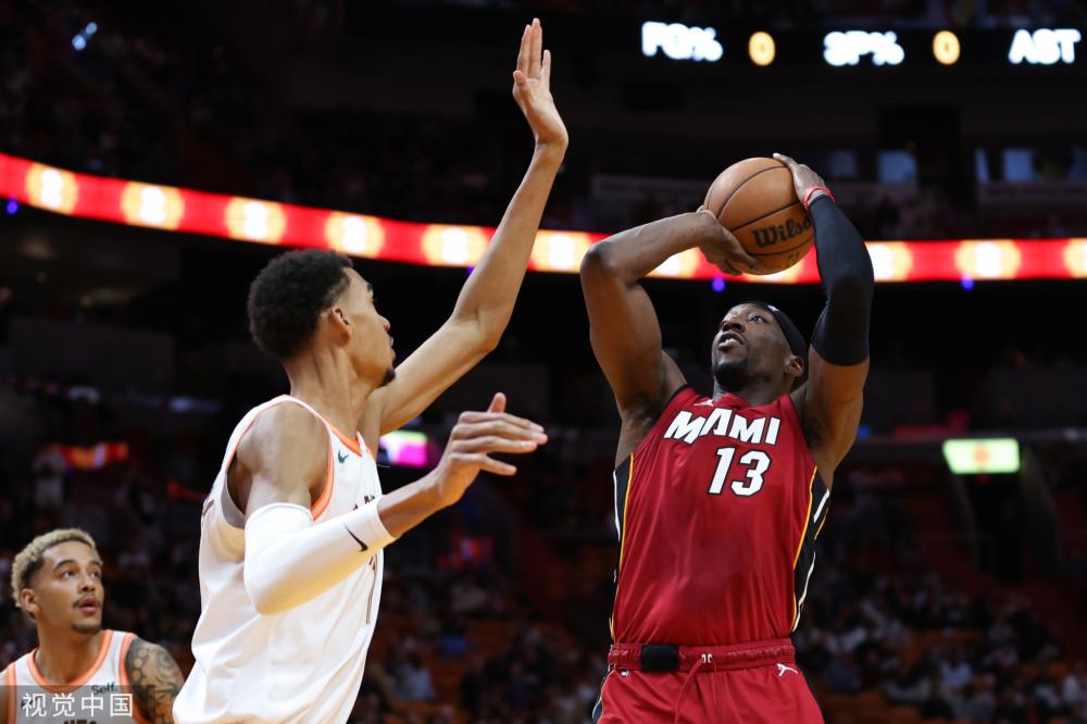 松出球的机 松出球的机