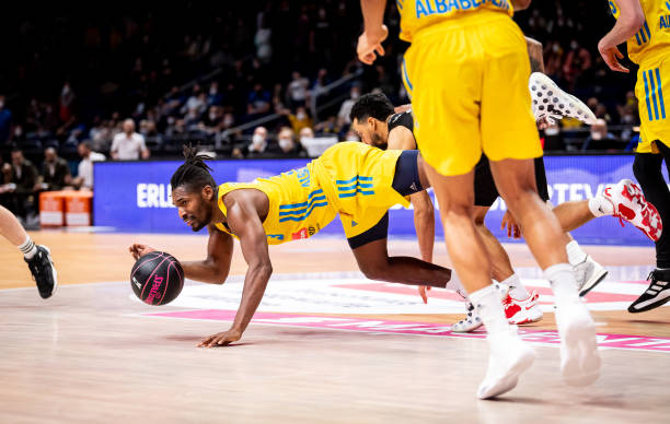 更是为了中 更是为了中